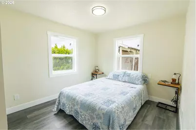 1925 NE Liberty St, Salem, OR 97301 - Photo 5