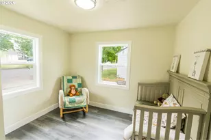 1925 NE Liberty St, Salem, OR 97301 - Photo 7