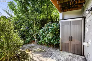 2606 S Water Ave, Portland, OR 97201 - Photo 27