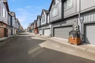 1193 SE Alika Ave, Hillsboro, OR 97123 - Photo 41