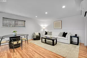 8325 SW Terwilliger Blvd, Portland, OR 97219 - Photo 11