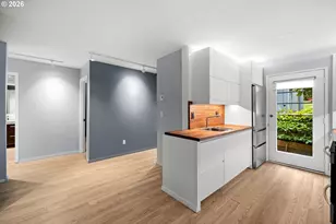 4360 SW Dickinson St, Portland, OR 97219 - Photo 3