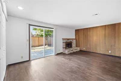 2070 Terresa Ave, Eugene, OR 97408 - Photo 11