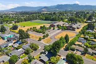 2070 Terresa Ave, Eugene, OR 97408 - Photo 43