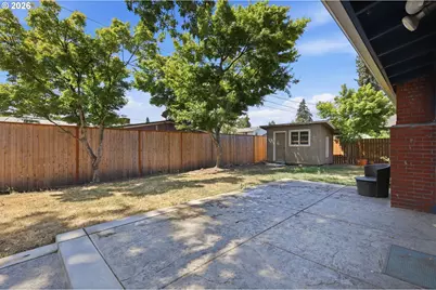 2070 Terresa Ave, Eugene, OR 97408 - Photo 37