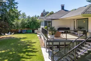 8460 SW Fairway Dr, Portland, OR 97225 - Photo 43