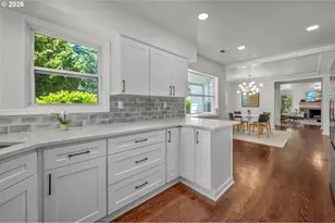 8460 SW Fairway Dr, Portland, OR 97225 - Photo 15