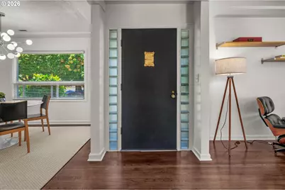 8460 SW Fairway Dr, Portland, OR 97225 - Photo 3