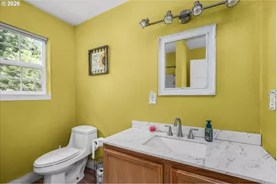 91051 Leashore Dr, Vida, OR 97488 - Photo 27