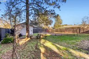 17741 SE Marie St, Portland, OR 97236 - Photo 29