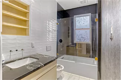 2377 NW Kearney St, Portland, OR 97210 - Photo 15