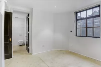 2377 NW Kearney St, Portland, OR 97210 - Photo 23