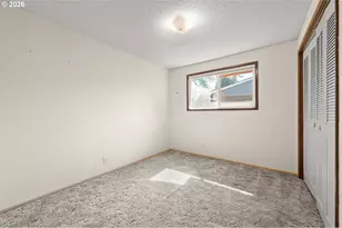 2215 Princeton Dr, Eugene, OR 97405 - Photo 33