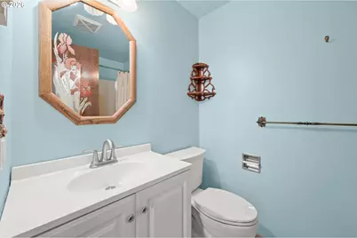 2215 Princeton Dr, Eugene, OR 97405 - Photo 39