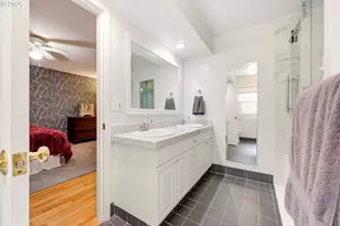 2210 SW Broadway Dr, Portland, OR 97201 - Photo 21
