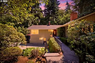 2210 SW Broadway Dr, Portland, OR 97201 - Photo 3