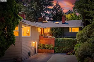 2210 SW Broadway Dr, Portland, OR 97201 - Photo 3