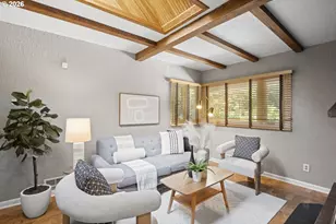 2210 SW Broadway Dr, Portland, OR 97201 - Photo 23
