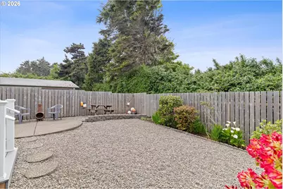 2865 NW Neptune Ave, Lincoln City, OR 97367 - Photo 33