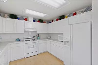 2865 NW Neptune Ave, Lincoln City, OR 97367 - Photo 15