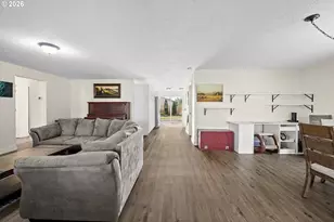 22 NW Cedar Ave, Warrenton, OR 97146 - Photo 5