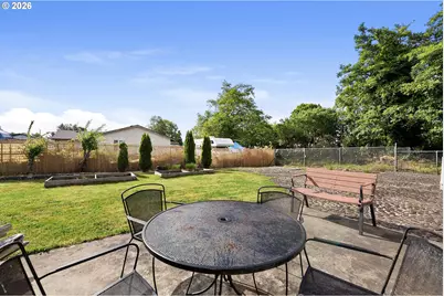 22 NW Cedar Ave, Warrenton, OR 97146 - Photo 31