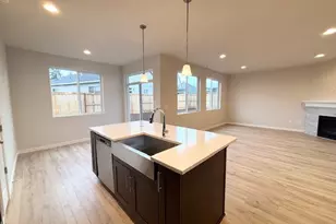 1575 N Young St, Lafayette, OR 97127 - Photo 3