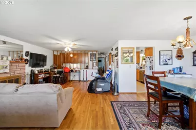 1404 Umpqua Rd, Woodburn, OR 97071 - Photo 7