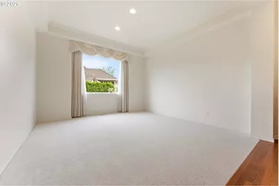 1702 NW Troon Ct, McMinnville, OR 97128 - Photo 9