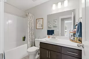 21180 Peyton Cir, Aurora, OR 97002 - Photo 11