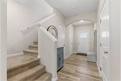 21180 Peyton Cir, Aurora, OR 97002 - Photo 3