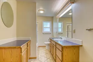 207 NW Ellis Ave, Pendleton, OR 97801 - Photo 29