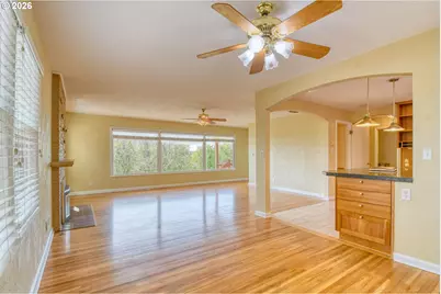 207 NW Ellis Ave, Pendleton, OR 97801 - Photo 11