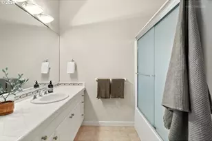 2625 SW 75th Terrace, Portland, OR 97225 - Photo 33