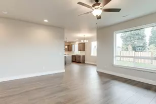 798 NE Saling Dr E, Estacada, OR 97023 - Photo 5