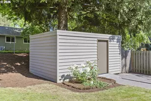 2140 SW Knollcrest Dr, Portland, OR 97225 - Photo 27