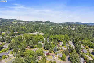 2140 SW Knollcrest Dr, Portland, OR 97225 - Photo 33