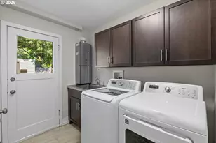 2140 SW Knollcrest Dr, Portland, OR 97225 - Photo 15