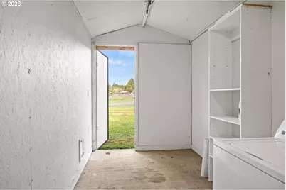 1250 N 3rd Ave, Powers, OR 97466 - Photo 35