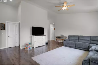 575 Egret Ave, Halsey, OR 97348 - Photo 11