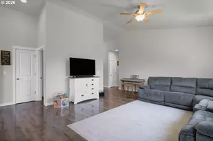 575 Egret Ave, Halsey, OR 97348 - Photo 11