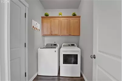 575 Egret Ave, Halsey, OR 97348 - Photo 29