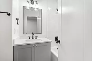 11078 SW 61st Ave, Portland, OR 97219 - Photo 11