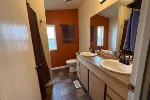 87479 N Star Ln, Christmas Valley, OR 97641 - Photo 15