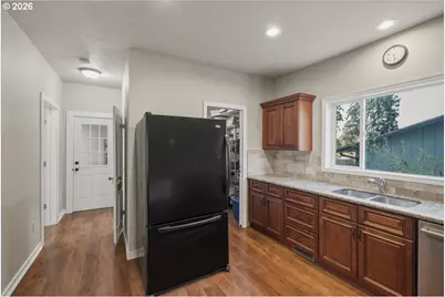 817 N Main St, Brownsville, OR 97327 - Photo 17