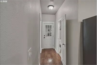 817 N Main St, Brownsville, OR 97327 - Photo 19