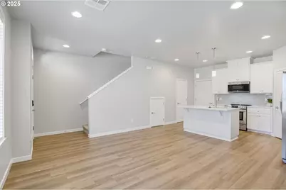 12021 SE 5th St, Vancouver, WA 98683 - Photo 7