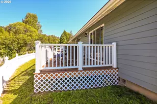 2804 NW Daysha Dr, Roseburg, OR 97471 - Photo 29