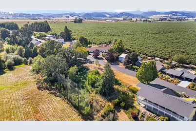 Sw Bayou Dr #700, McMinnville, OR 97128 - Photo 5