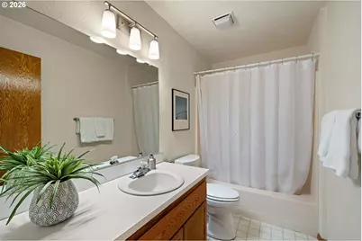 79 Rockridge Dr, Eugene, OR 97405 - Photo 25